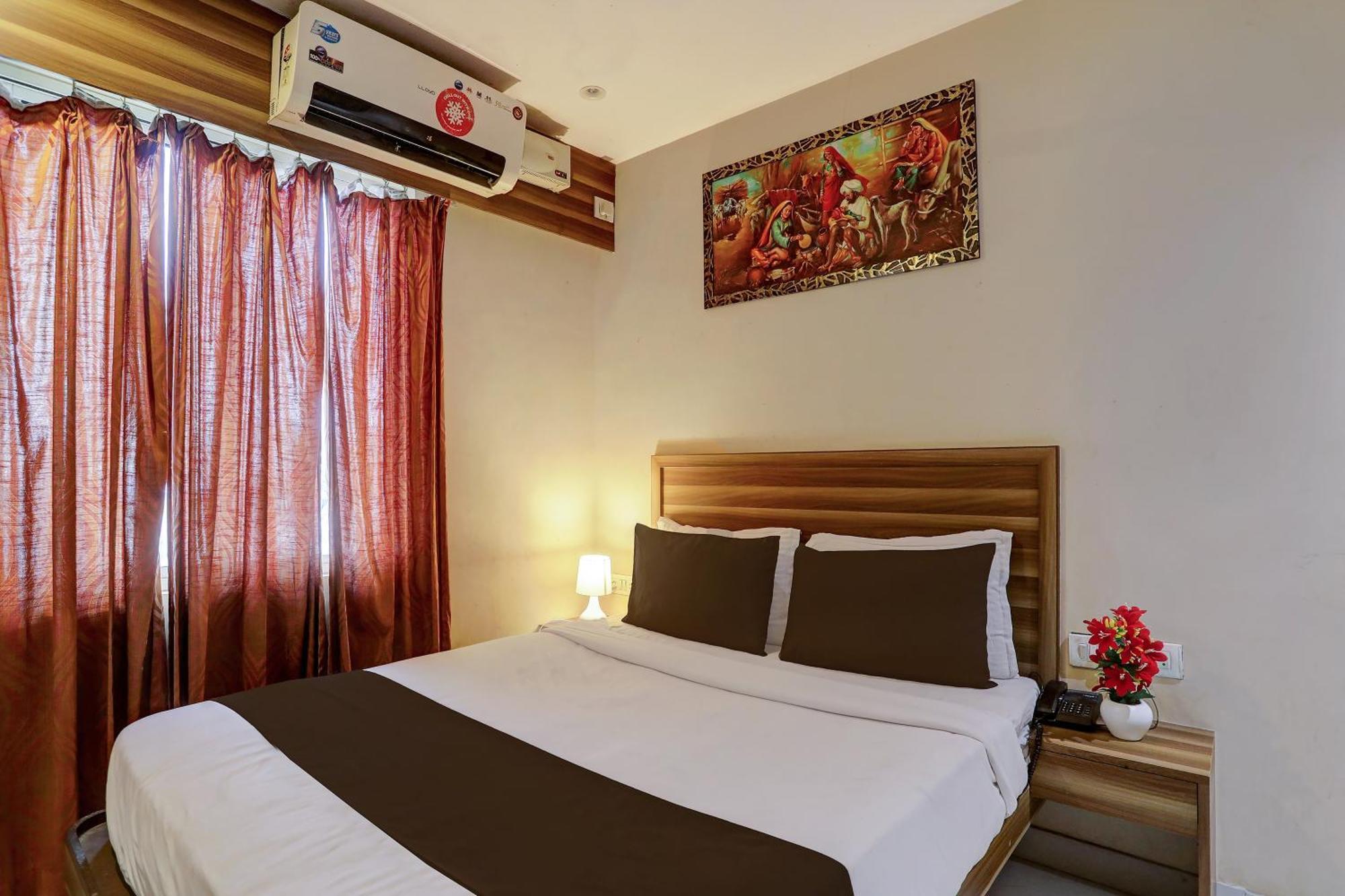 Super Hotel O Vaishnavi Inn Hyderabad Esterno foto
