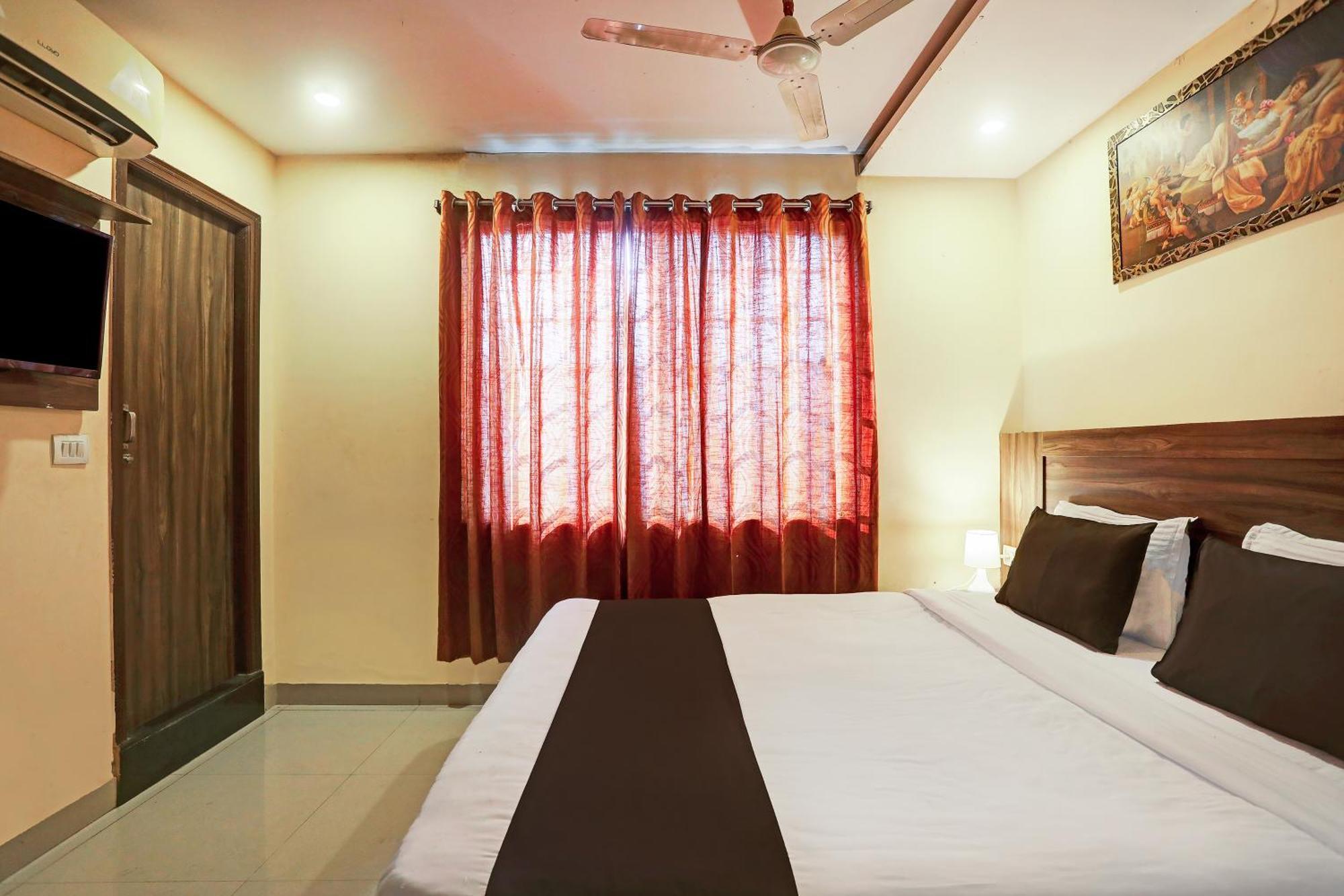 Super Hotel O Vaishnavi Inn Hyderabad Esterno foto