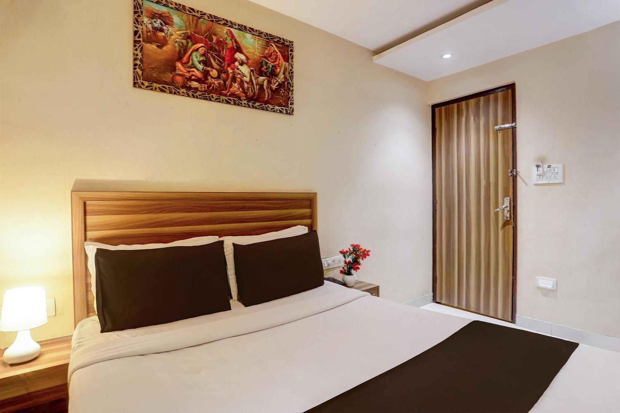 Super Hotel O Vaishnavi Inn Hyderabad Esterno foto