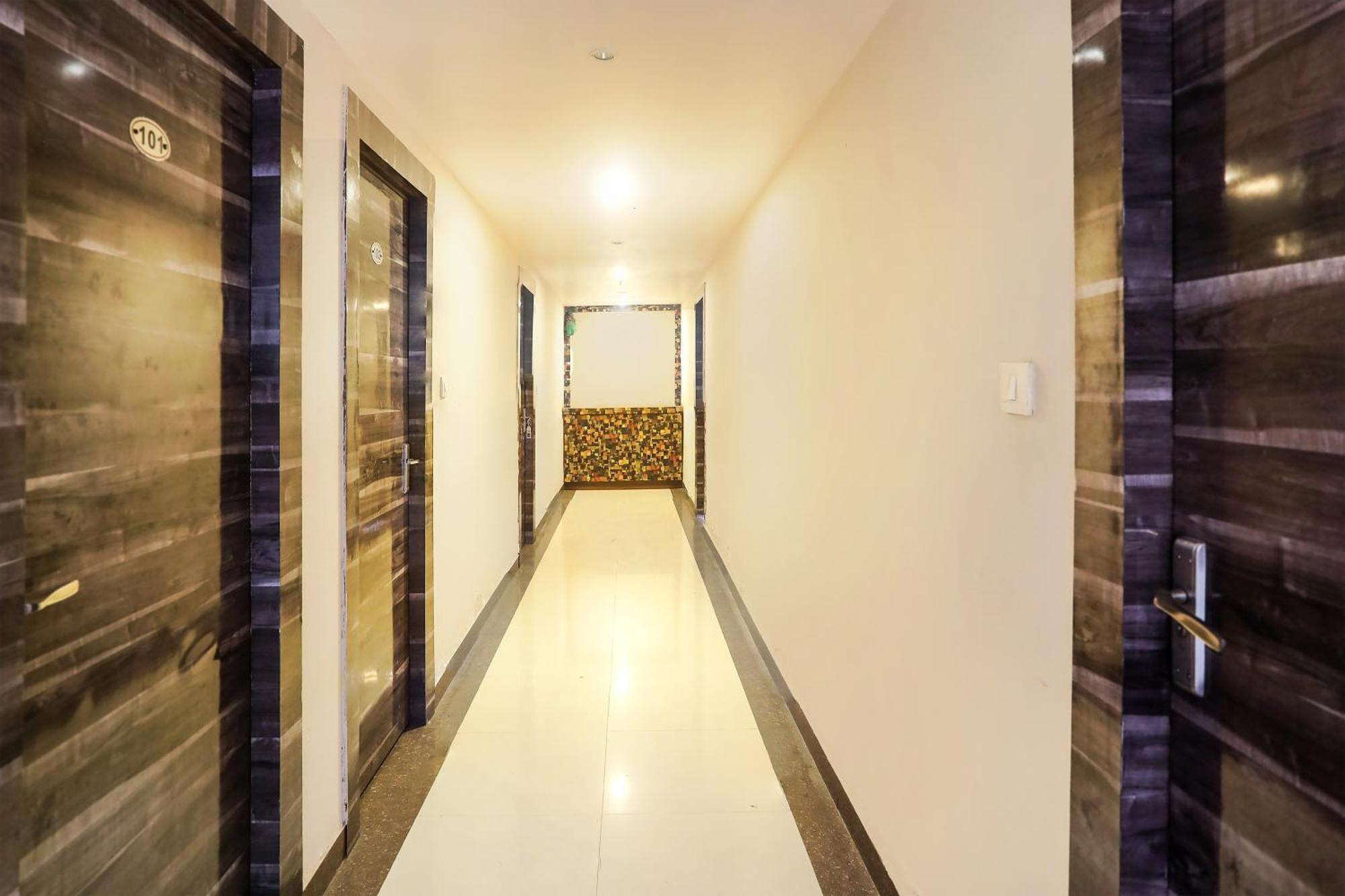 Super Hotel O Vaishnavi Inn Hyderabad Esterno foto